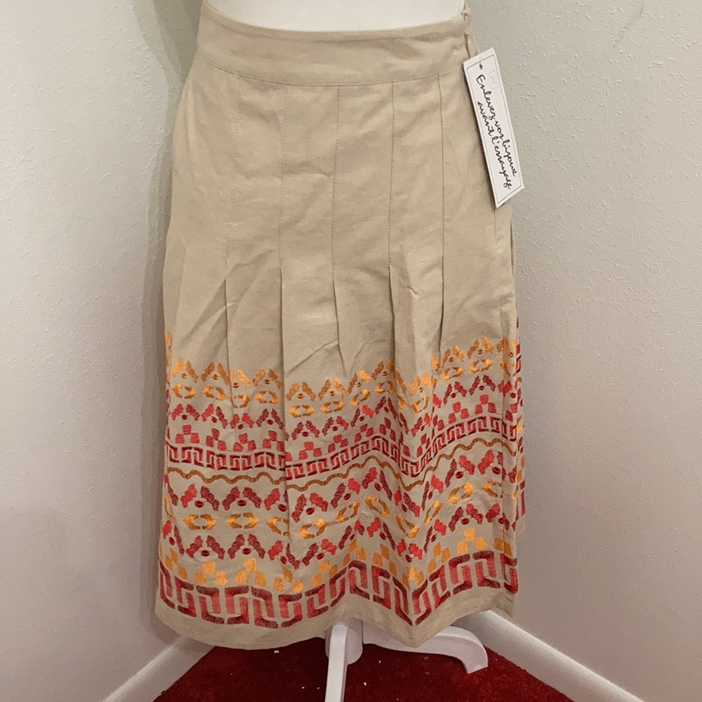 NWT Nygard Tan + Red & Orange Embroidered Design Midi Skirt Size 16 - Picture 2 of 12